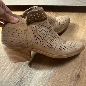 Women's Tan Ankle Boots